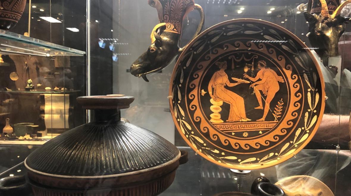 Greek Plates in the ANU Classics Museum
